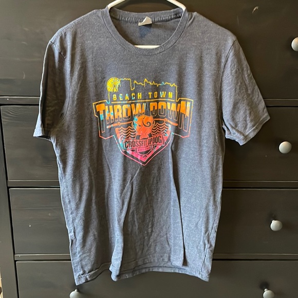 Crossfit Updog Beach Town Throw Down Shirt - Picture 1 of 2